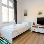 Fullhouse Premium Ab5 Halle Apartament *