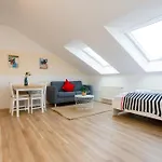 Fullhouse Premium Ab5 Halle Apartament *