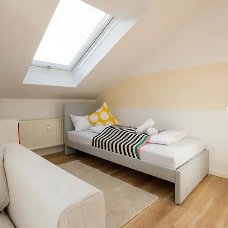 Fullhouse Premium Ab5 Halle * Halle (Saale)