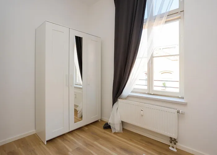 Fullhouse Premium Ab5 Halle *