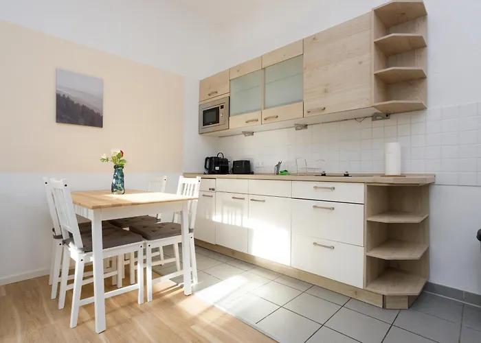 Fullhouse Premium Ab5 Halle * Halle (Saale)